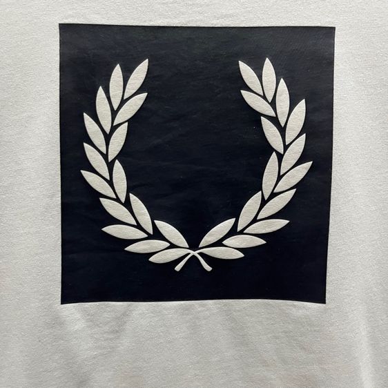 เสื้อยืด Fred Perry รูปที่ 2