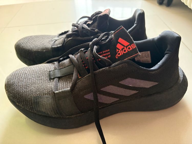 รองเท้าadidas senseboot go