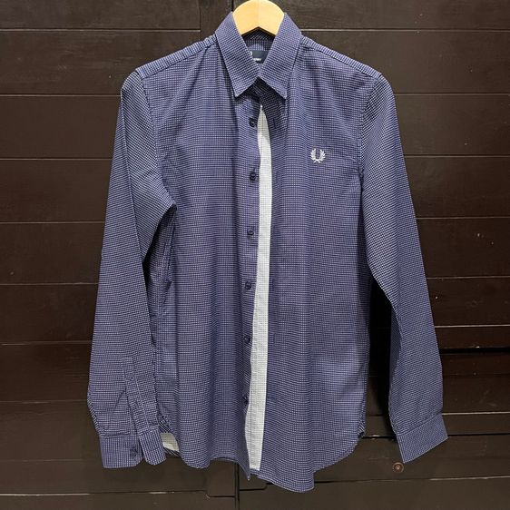 เสื้อเชิ้ต Fred Perry