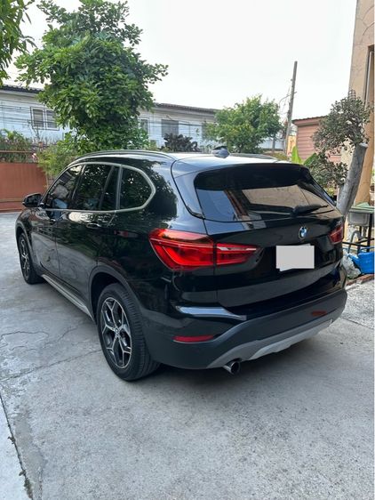 BMW X1 2017 1.5 sDrive18i xLine Utility-car เบนซิน ไม่ติดแก๊ส เกียร์อัตโนมัติ ดำ รูปที่ 4