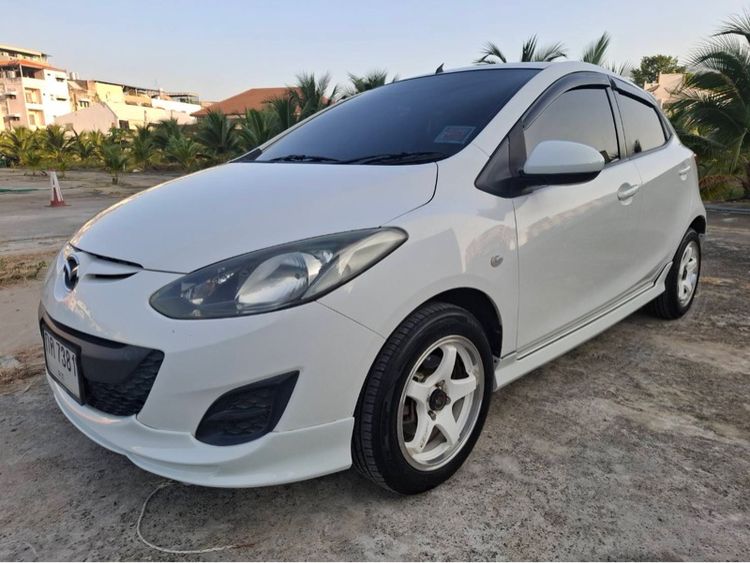 รถ Mazda Mazda 2 1.5 Groove สี ขาว