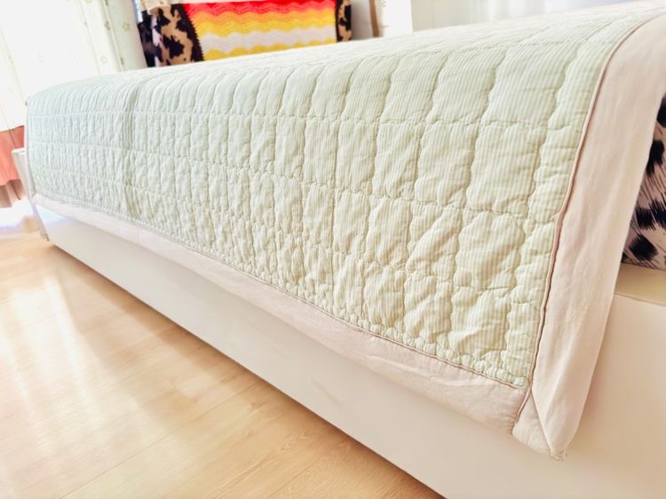 ผ้าปูรองนอน รองกันเปื้อน รองโซฟา ขนาด 5ฟุต สีเขียวลายทาง (โทนสีหายาก) มือสองสภาพดี สินค้าญี่ปุ่น-เกาหลีแท้ รูปที่ 3