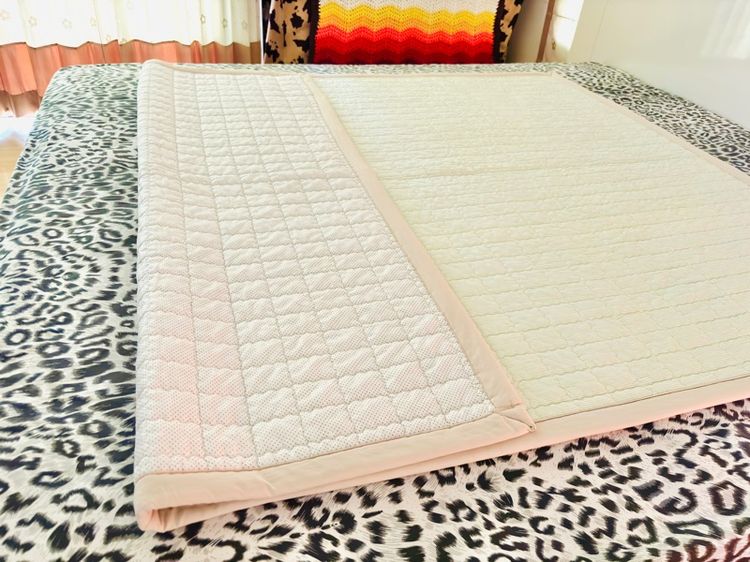 ผ้าปูรองนอน รองกันเปื้อน รองโซฟา ขนาด 5ฟุต สีเขียวลายทาง (โทนสีหายาก) มือสองสภาพดี สินค้าญี่ปุ่น-เกาหลีแท้ รูปที่ 9