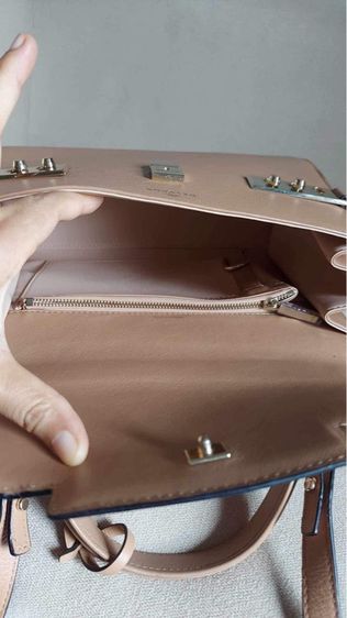 กระเป๋า delvaux สีน้ำตาลอ่อน รูปที่ 11