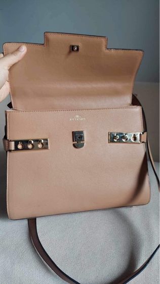 กระเป๋า delvaux สีน้ำตาลอ่อน รูปที่ 7
