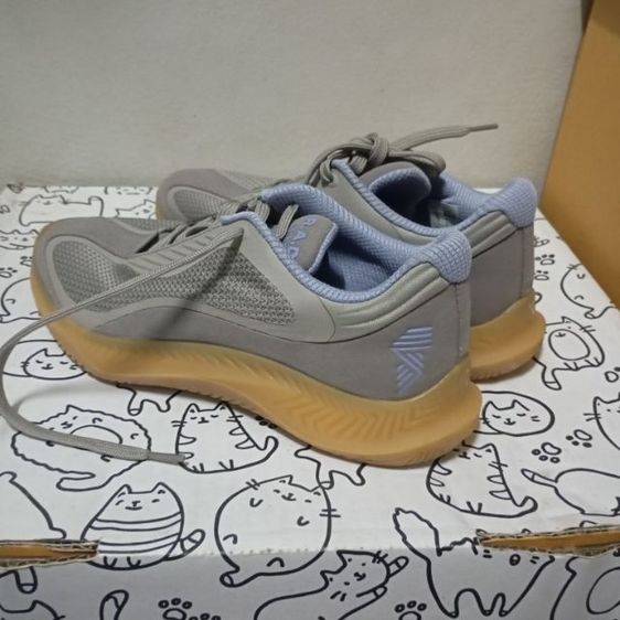 รองเท้าผ้าใบผู้ชาย รูปที่ 8