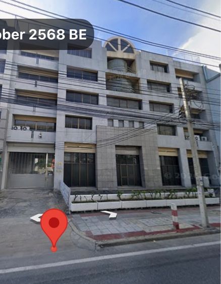 ไม่ใช่ พื้นที่แบ่งเช่าขั้น 1 ของอาคารพาณิชย์ริมถนนบรมราชชนนี 53-55