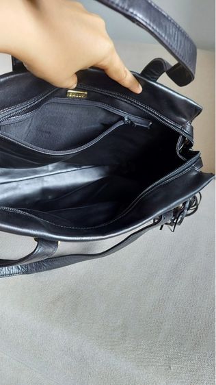 กระเป๋าถือ Bally ของแท้ รูปที่ 9