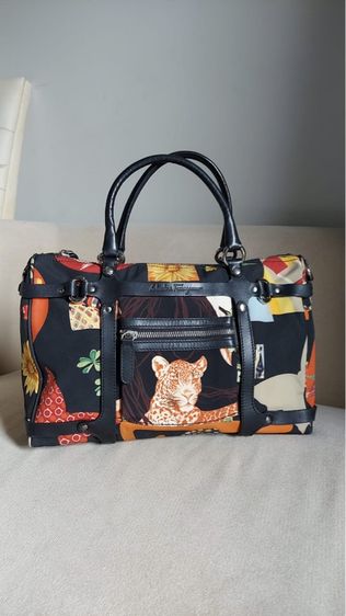 กระเป๋าถือ salvatore ferragamo ของแท้ 