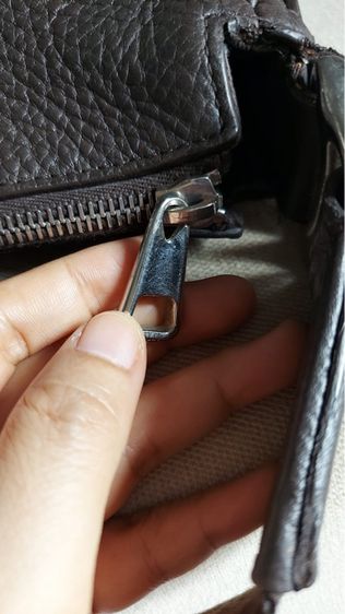 กระเป๋าสะพายคอสบอดี้ Bally ของแท้ รูปที่ 11