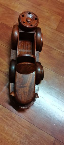 โมเดลไม้แกะรถโบราณ เข็ญเล้อเลียน​ได้