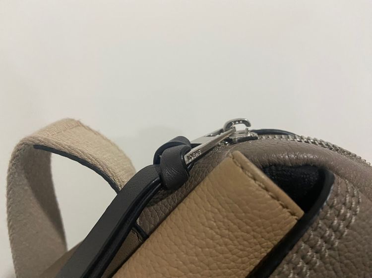 Loewe military bag  รูปที่ 3