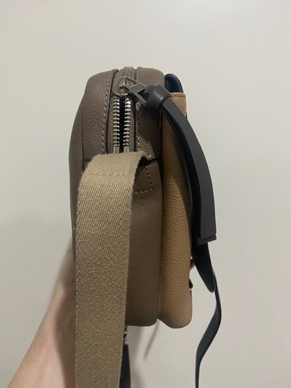 Loewe military bag  รูปที่ 5