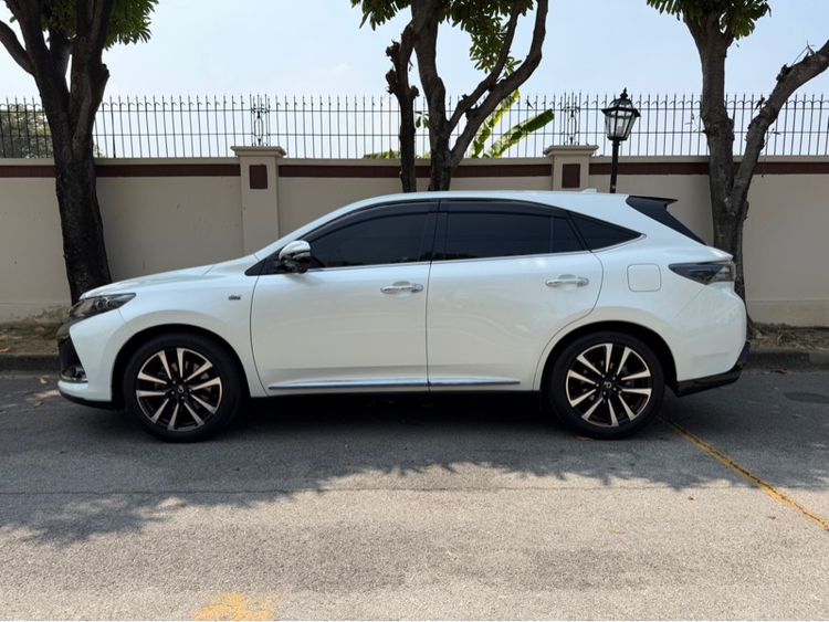Toyota Harrier 2016 2.0 Sedan เบนซิน ไม่ติดแก๊ส เกียร์อัตโนมัติ ขาว รูปที่ 3