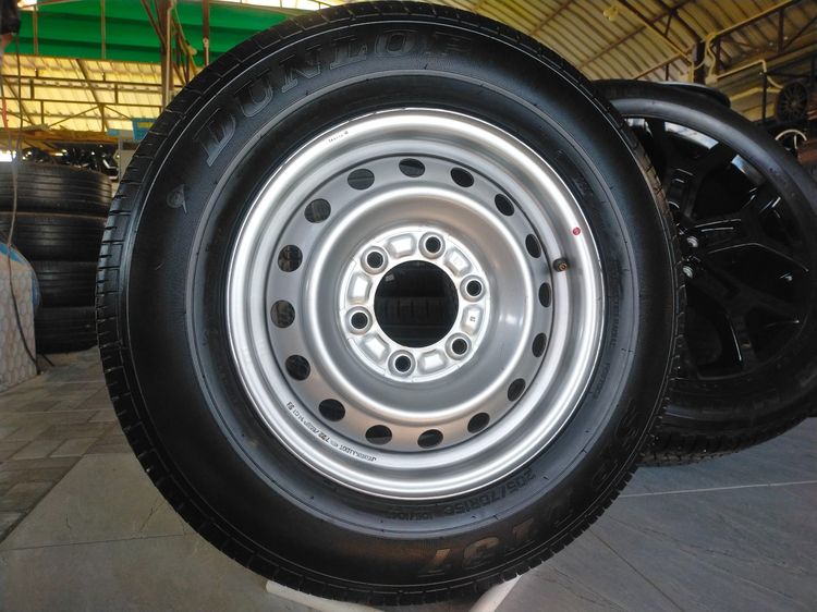 ล้อกระทะอีซูซุ ขอบ15 กว้าง6.5 พร้อมยางดันลอป 205 70 15  ปี24 ยางสวยทุกเส้นใส่ isuzu ตัวเตี้ยได้ทุกรุ่น6400 รูปที่ 2