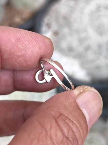 แหวนทองคำแท้​ 18k​ White​ Gold เพชรแท้​ 1​ เม็ด​ แบ่งปันพี่สาว​ถูกๆครับ รูปที่ 4