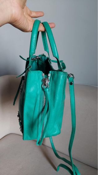 กระเป๋า Balenciaga สีเขียว รูปที่ 4