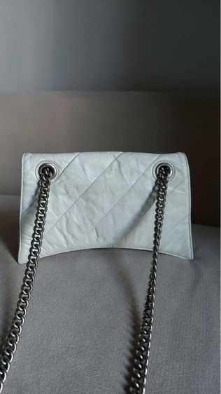 กระเป๋าสะพาย Balenciaga สีขาว รูปที่ 2