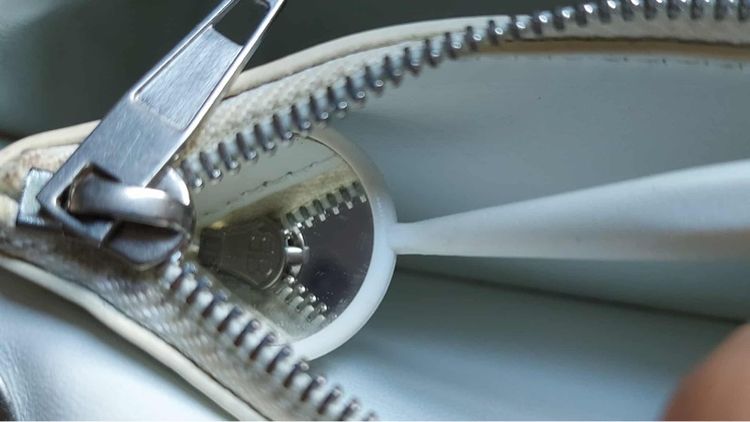 กระเป๋าสะพาย Balenciaga สีขาว รูปที่ 14