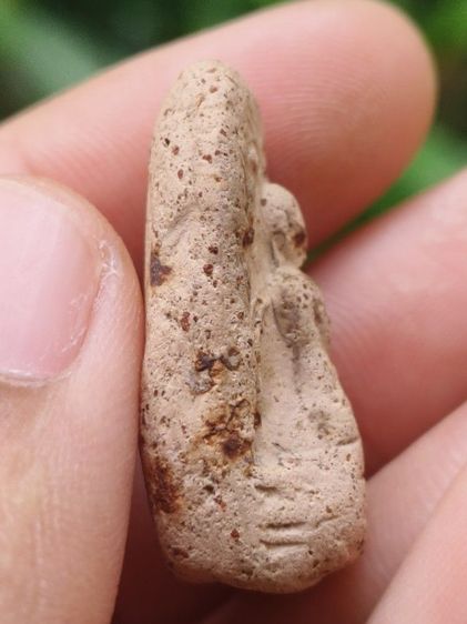 พระคงลำพูนกรุใหม่ รูปที่ 4