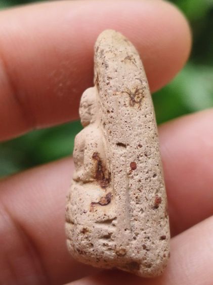 พระคงลำพูนกรุใหม่ รูปที่ 3