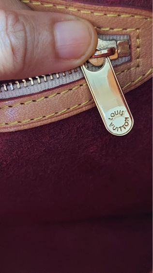กระเป๋าถือ louis vuitton มัลติ รูปที่ 17