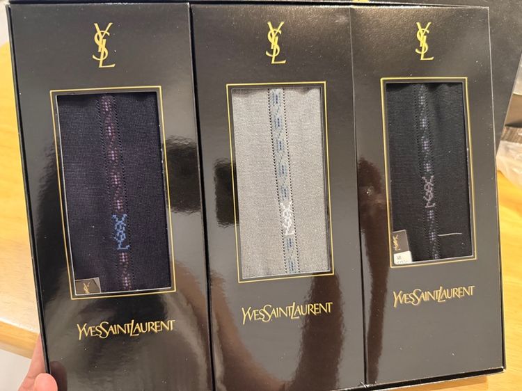 ถุงเท้า Yves Saint Laurent รูปที่ 2