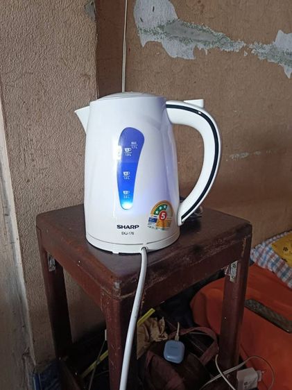 กาต้มน้ำประหยัดไฟแรงดันสูง เบอร์ 5 รุ่น EKJ-176 ยี่ห้อ SHARP ของแท้ ราคา 650- ลดพิเศษเหลือ 600 บาท สนใจติดต่อ 0656402469 ชัย