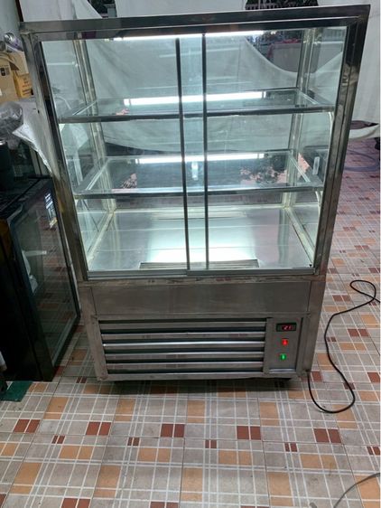 ตู้แช่เค้กขนาด สูง1.42m กว้าง0.9m ลึก0.7m รูปที่ 3