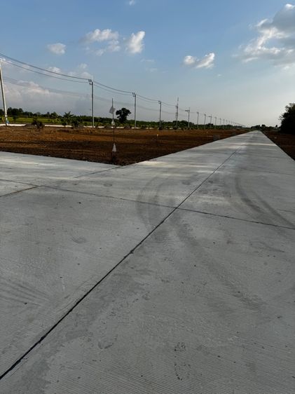 ไม่ใช่ ขายที่ดิน 100 ตารางวา ราคาถูก รูปที่ 2