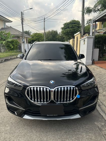รถ BMW X1 2.0 sDrive20d xLine สี ดำ
