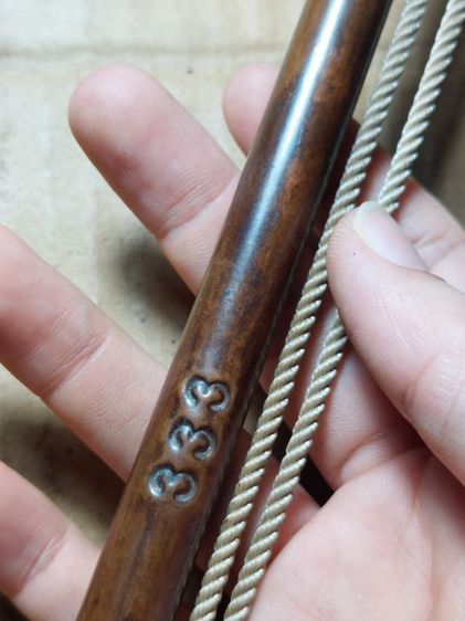 เครื่องรางตะกรุดเก่ายาว 13 นิ้วมีโค้ดเลข 3 รูปที่ 3