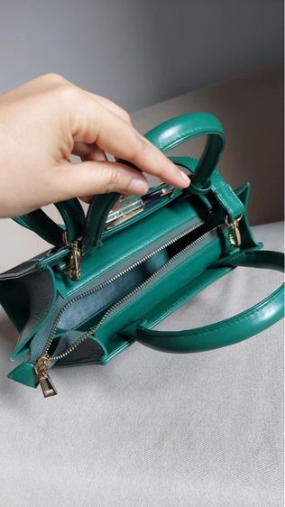 กระเป๋าหนังปลากระเบนแท้สีเขียว รูปที่ 9