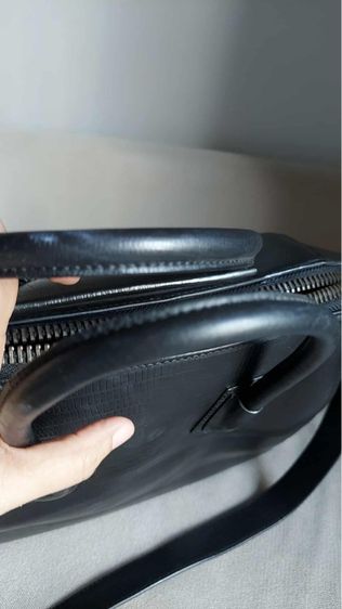 กระเป๋าถือ Givenchy สีดำ รูปที่ 10