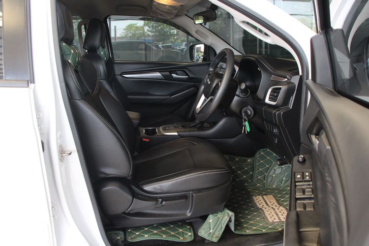 Isuzu MU-X 2022 1.9 Active 2WD Utility-car ดีเซล ไม่ติดแก๊ส เกียร์อัตโนมัติ ขาว รูปที่ 3