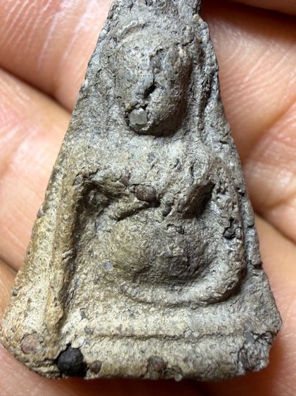 พระเก่าๆเหมาๆบ้านๆ พระคนแก่เก่าๆเก็บ ทิ้งใว้ก่อนจากไป ให้ยายดูแลเเทน ขายเหมาๆออกมาตามประสาคนบ้านๆ 081-3330446 L.tonyabu