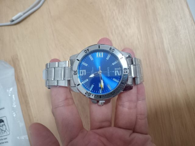 เงิน สแตนเลส ขายถูกนาฬิกา คาซิโอ้ สวยหรู ใหม่เอี่ยมซื้อมายังไม่ได้ใช้ ยังไม่ได้ตัดสายยังไม่แกะใดๆ ราคาเดิม 3,800 