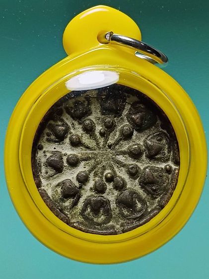 พระงบน้ำอ้อย หลวงพ่อโบ้ย วัดมะนาว รุ่นเเรก จ.สุพรรณบุรี สภาพสวยมากๆ ไม่ผ่านการใช้ พระเจ้าของเดิมเก็บเก่ามายาวนาน พระบ้านๆผิวหิ้งๆเก่าๆเลยคับ