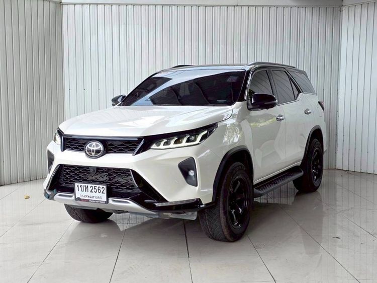 Toyota Fortuner 2021 2.8 LEGENDER 4WD AT Utility-car ดีเซล ไม่ติดแก๊ส เกียร์อัตโนมัติ ขาว รูปที่ 3
