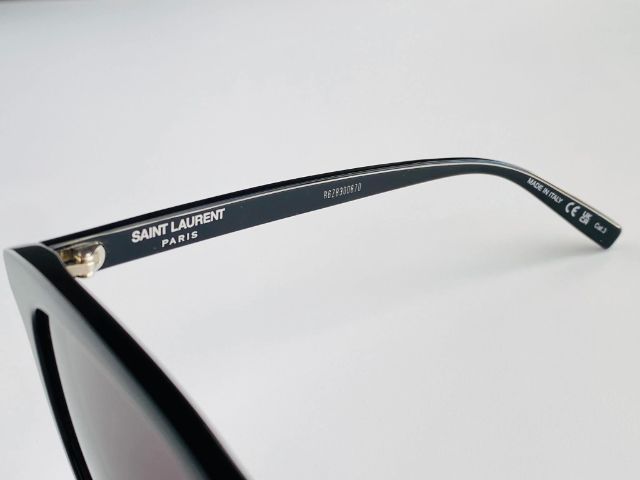 เเว่นตา SAINT LAURENT   YSL
 รูปที่ 8