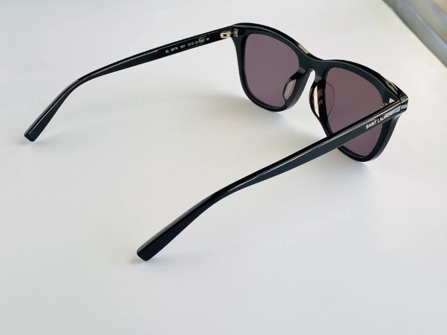 เเว่นตา SAINT LAURENT   YSL
 รูปที่ 5