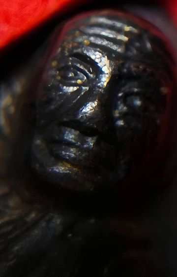 หลวงปู่ทวด หลังหนังสือ บล็อก ว. กระเด็นปี 05 รูปที่ 6