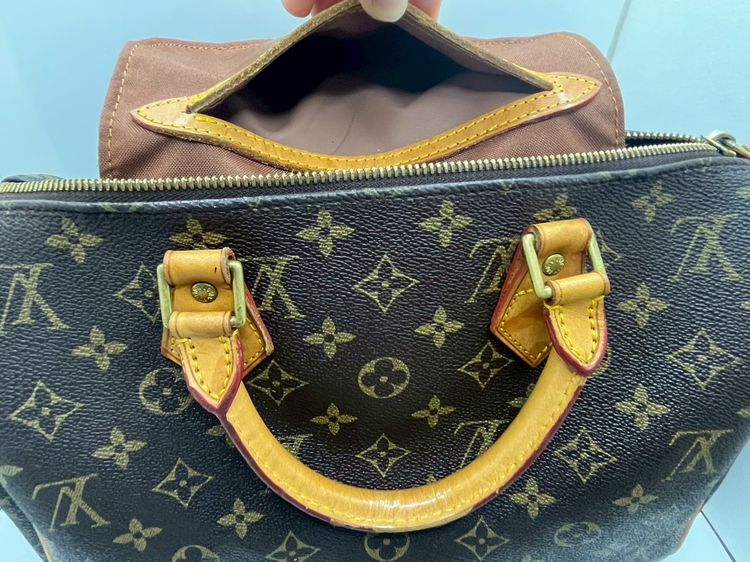 Louis Vuitton Speedy 30 – Monogram Canvasแท้ 💯 ปี1995  ใช้งานน้อยสภาพดีมาก รูปที่ 8