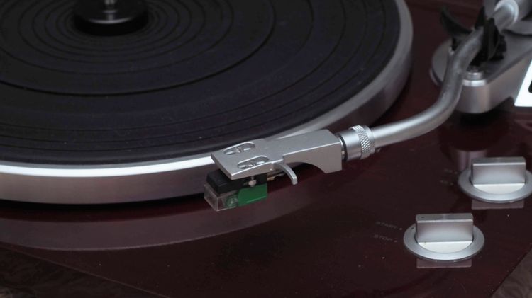 ขายเครื่องเล่นแผ่นเสีบง Teac TN-350 รูปที่ 6