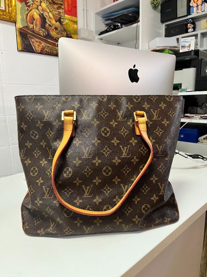 Louis Vuitton Cabas Mezzo Monogram canvas ปี 2008 ของแท้ 💯 ขนาดใหญ่ ใส่ Laptop เอกสาร A4 ได้สบาย เหมาะใช้งานจริง