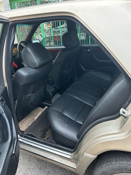 Mercedes-Benz E-Class 2001 E240 Sedan เบนซิน เกียร์อัตโนมัติ เขียว รูปที่ 3