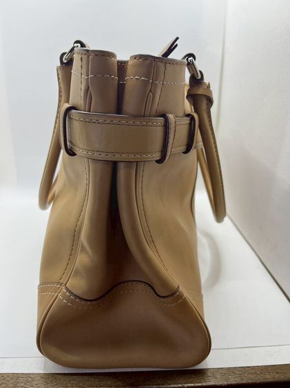 กระเป๋า Coach Hamptons Leather Carryall แท้ 100 💯  ปี 2009 หนังวัว Glovetanned มีความทนทานสูง รูปที่ 8