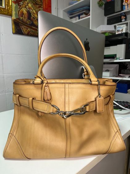 หนังแท้ หญิง น้ำตาล กระเป๋า Coach Hamptons Leather Carryall แท้ 100 💯  ปี 2009 หนังวัว Glovetanned มีความทนทานสูง