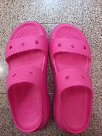 รองเท้า Crocs