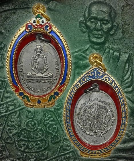 เหรียญหลวงพ่อสุด วัดกาหลง รุ่นสอง ปี2507 เนื้ออัลปาก้า สภาพผิวหิ้งๆเลยครับ หายาก พบน้อย น่าใช้มากๆครับ รูปที่ 10